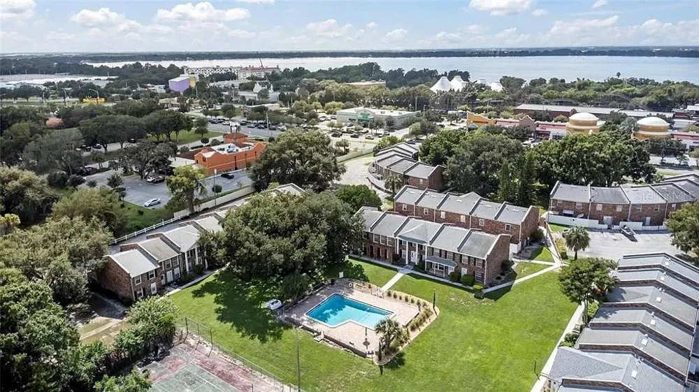5850 CYPRESS GARDENS BOULEVARD #304 Winter Haven, FL 33884