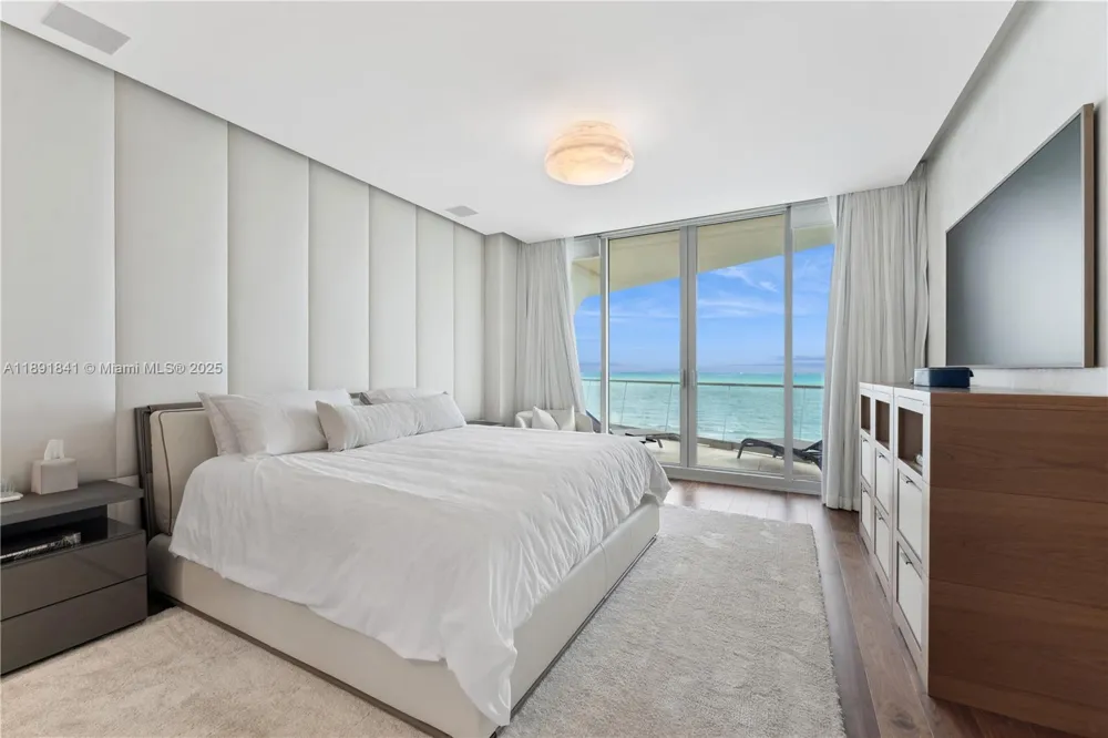 16901 Collins Ave #805 Sunny Isles Beach, FL 33160