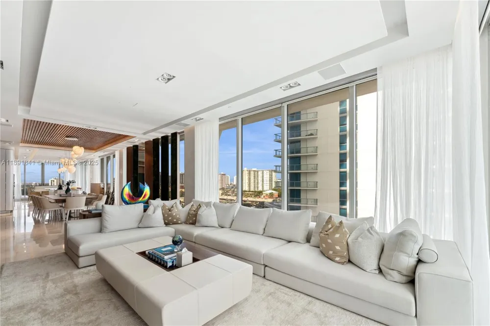 16901 Collins Ave #805 Sunny Isles Beach, FL 33160