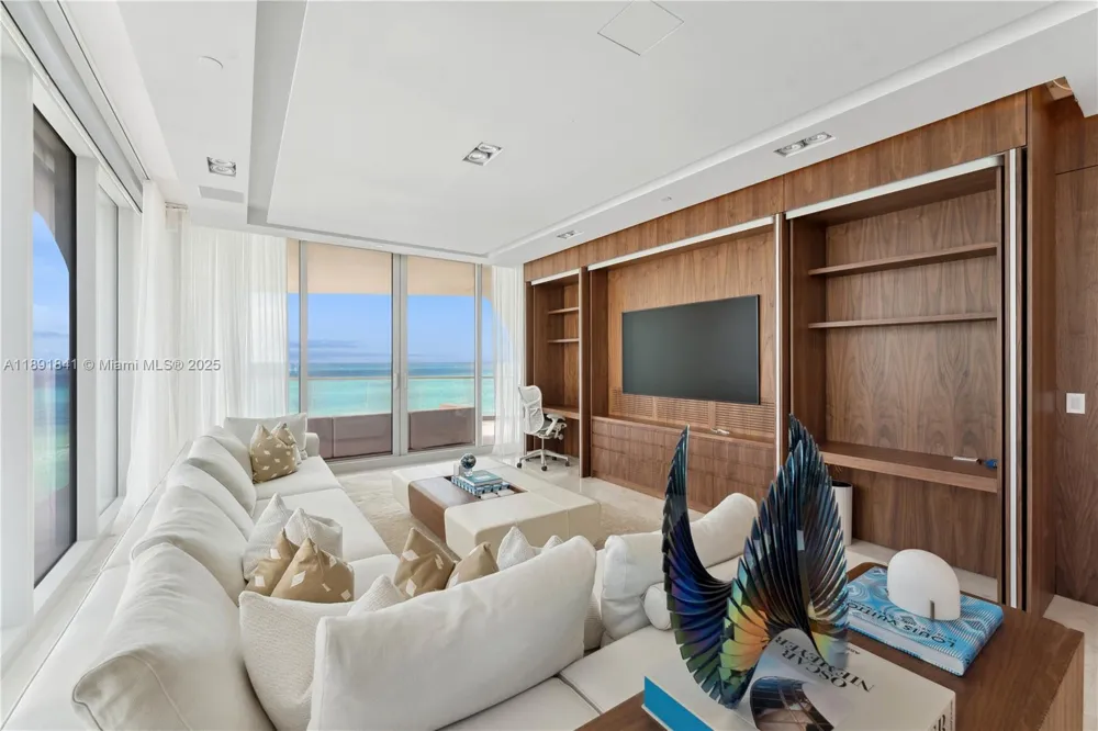 16901 Collins Ave #805 Sunny Isles Beach, FL 33160