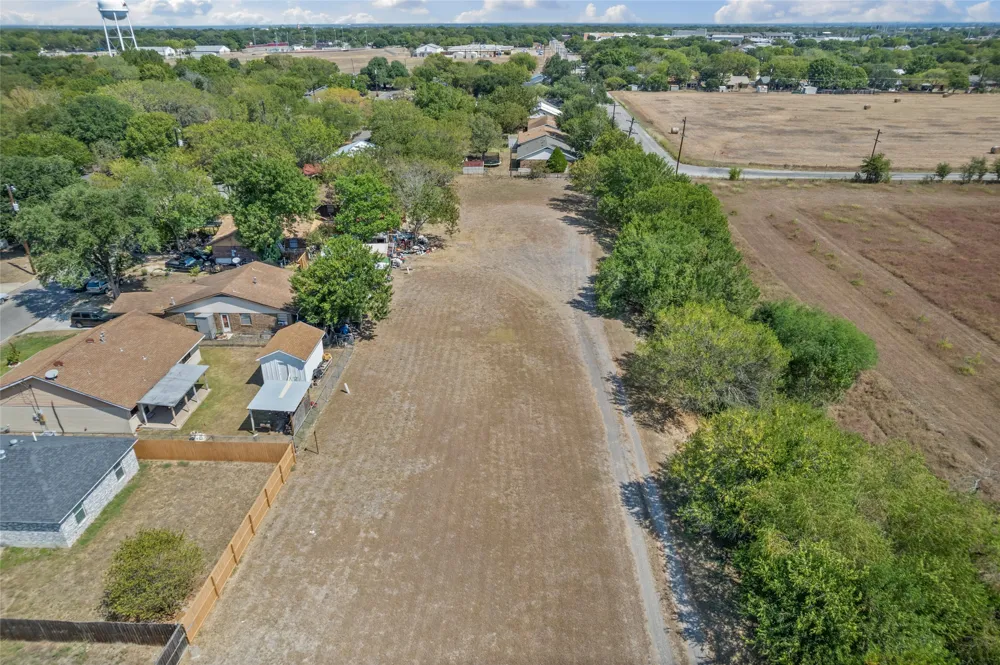 1508 Pendergrass Street Lockhart, TX 78644