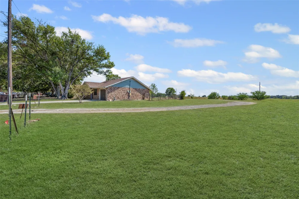 1508 Pendergrass Street Lockhart, TX 78644