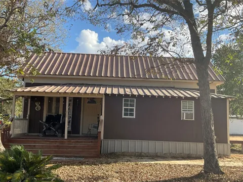 211 Martin Street