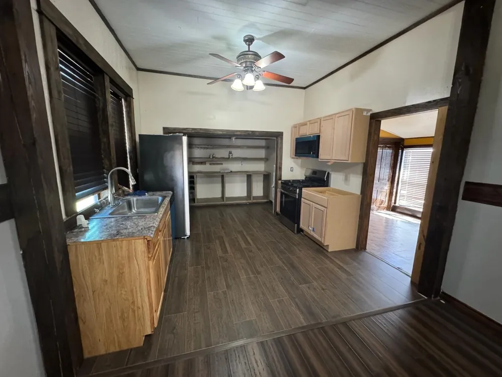 211 Martin Street Yoakum, TX 77995