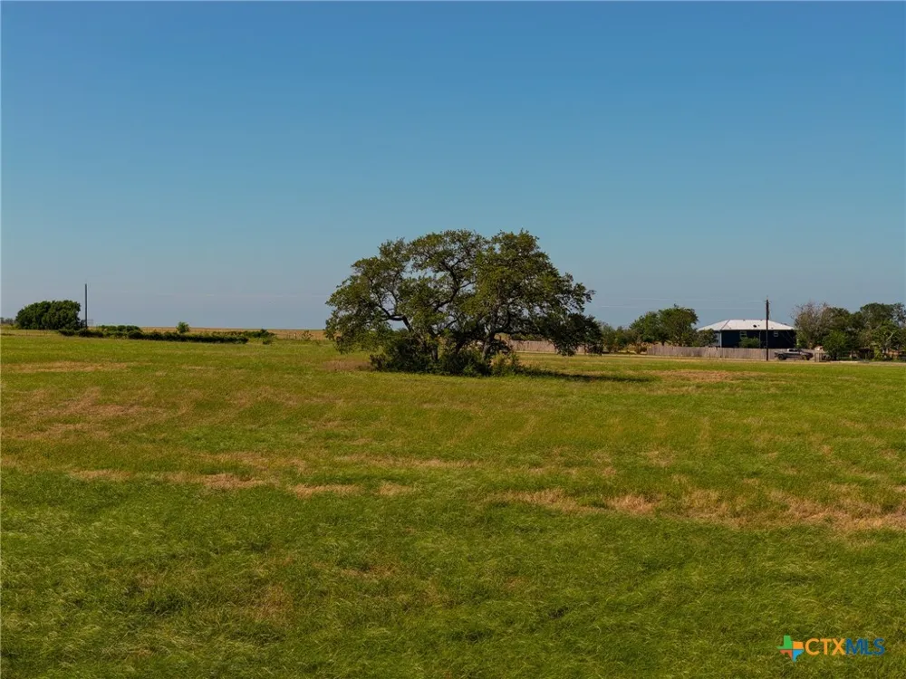 721 Branch Rd Seguin, TX 78155