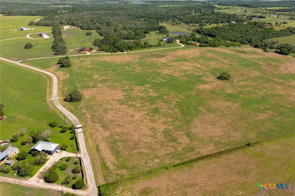 721 Branch Rd Seguin, TX 78155