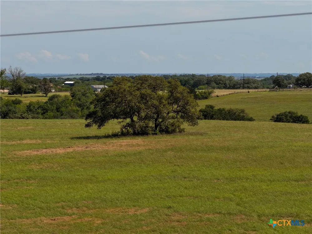 721 Branch Rd Seguin, TX 78155