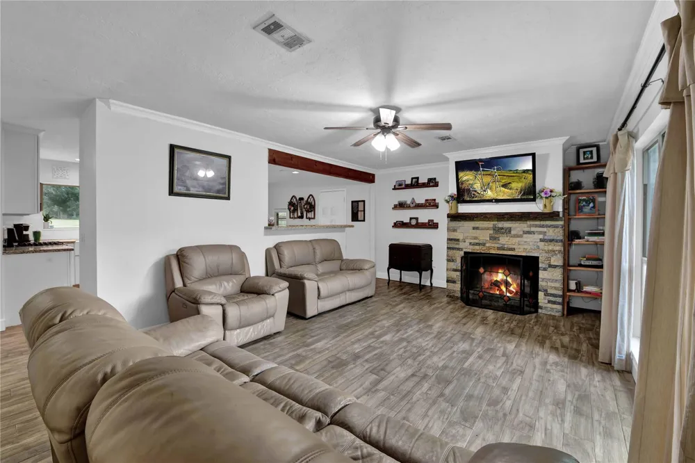 3522 County Road 3011 Dayton, TX 77535