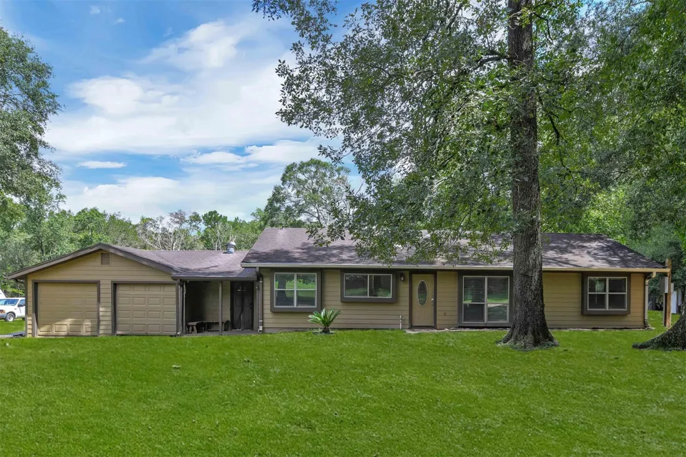 3522 County Road 3011 Dayton, TX 77535