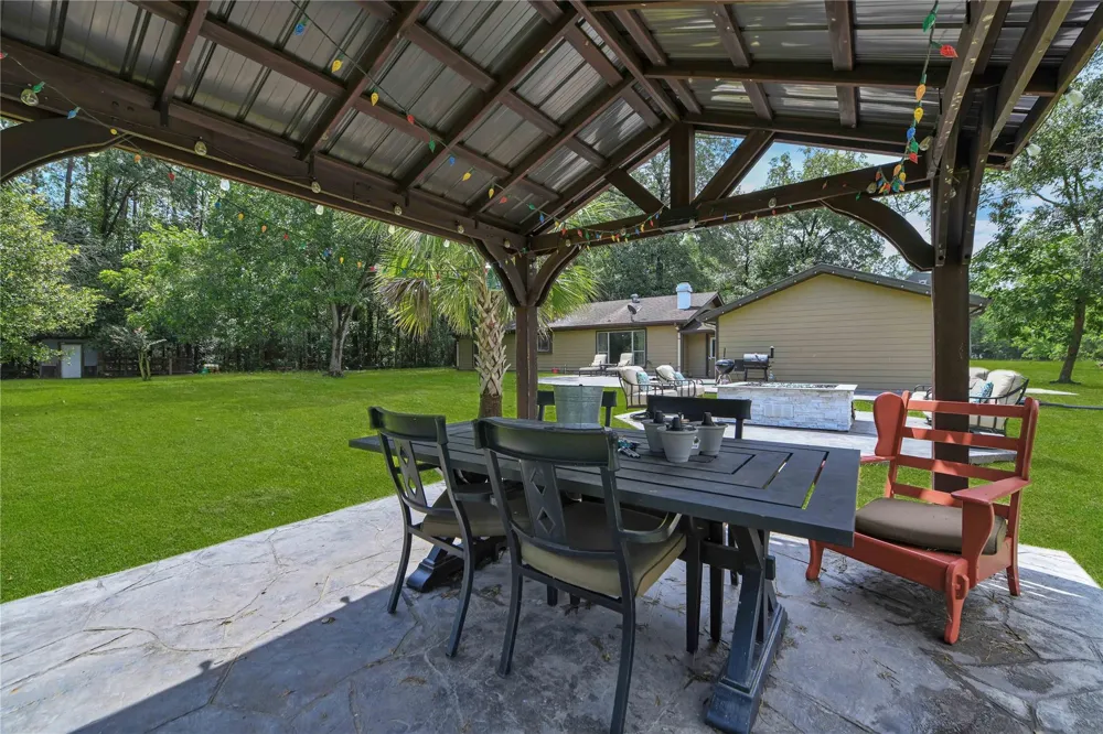 3522 County Road 3011 Dayton, TX 77535