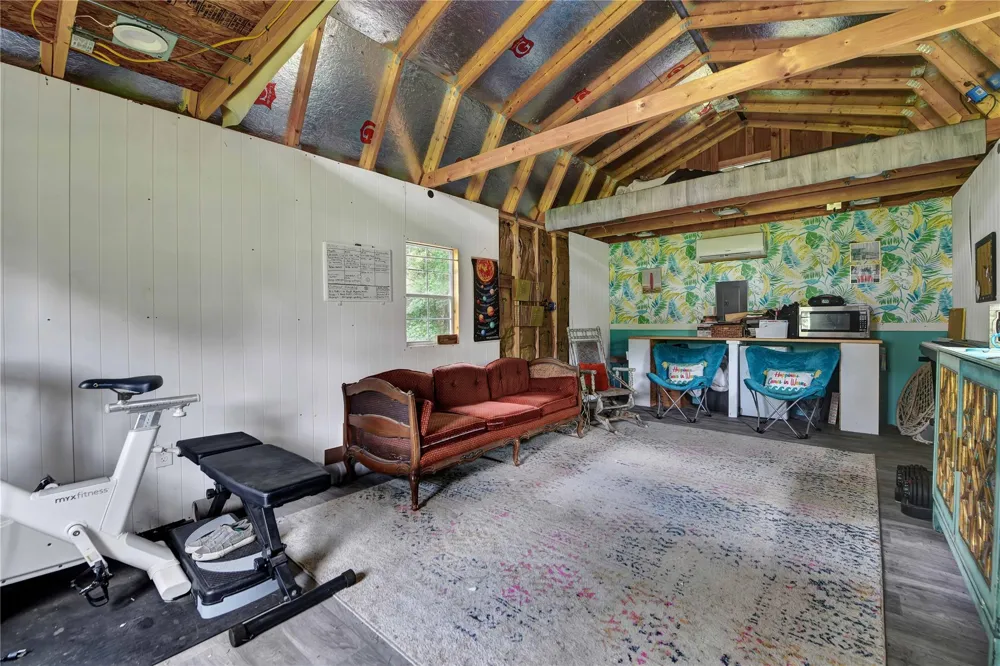 3522 County Road 3011 Dayton, TX 77535