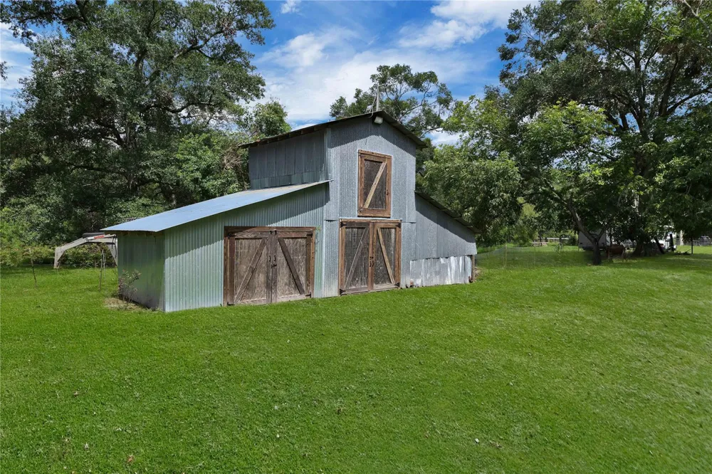 3522 County Road 3011 Dayton, TX 77535