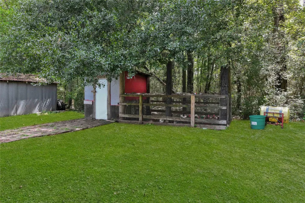 3522 County Road 3011 Dayton, TX 77535