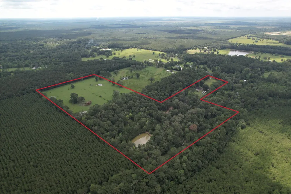 3522 County Road 3011 Dayton, TX 77535