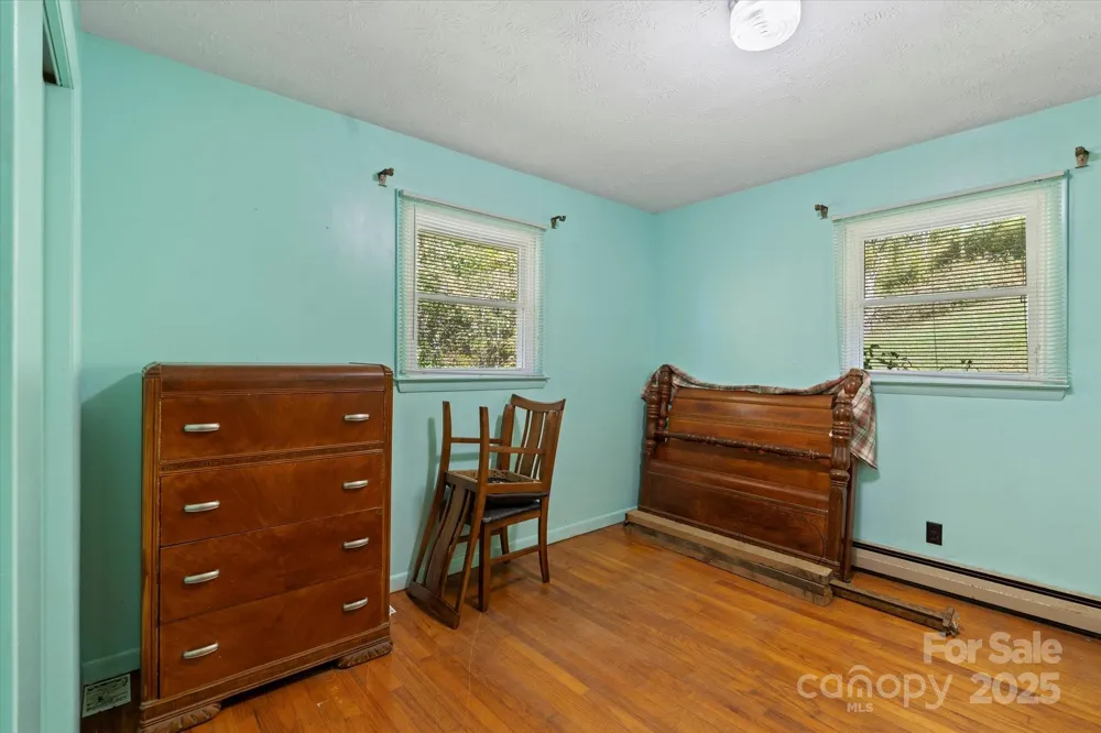 1623 Ammons Branch Road Marshall, NC 28753