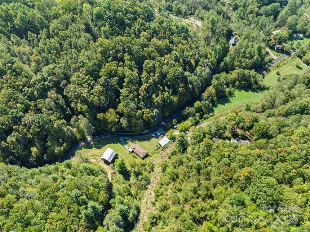 1623 Ammons Branch Road Marshall, NC 28753