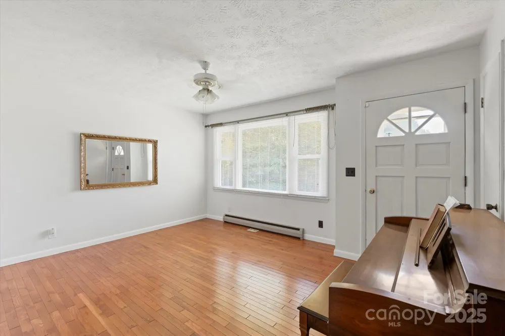 1623 Ammons Branch Road Marshall, NC 28753