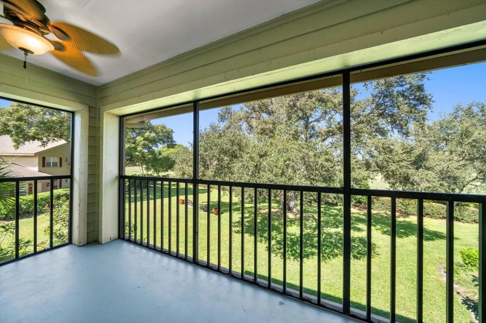 75 PELICAN PLACE Belleair, FL 33756