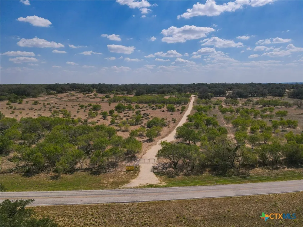 Fm-2200 Devine, TX 78016