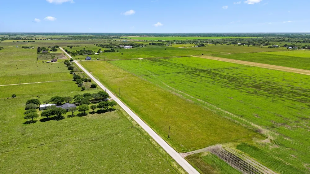 5 County Road 207 East Bernard, TX 77435