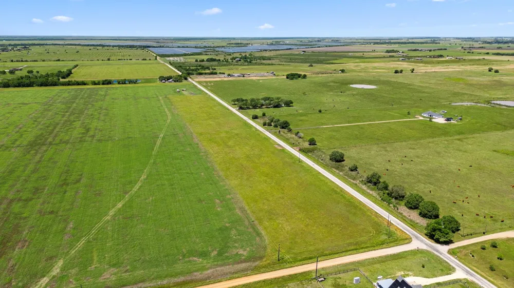 5 County Road 207 East Bernard, TX 77435