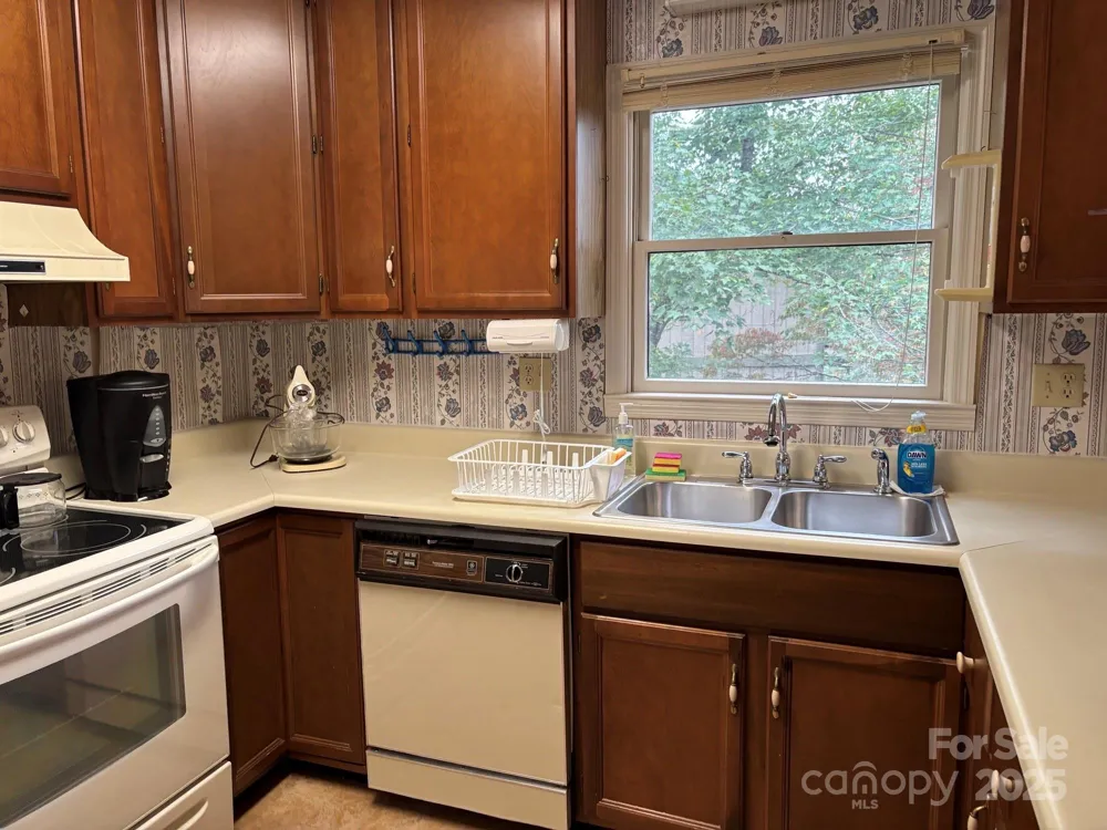 655 Overlook Drive #C Spruce Pine, NC 28777
