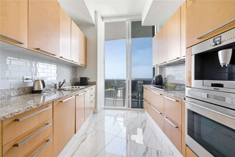 16001 Collins Ave #3705 Sunny Isles Beach, FL 33160