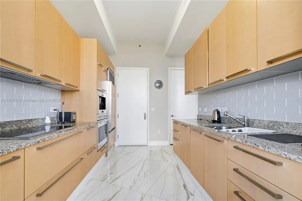 16001 Collins Ave #3705 Sunny Isles Beach, FL 33160