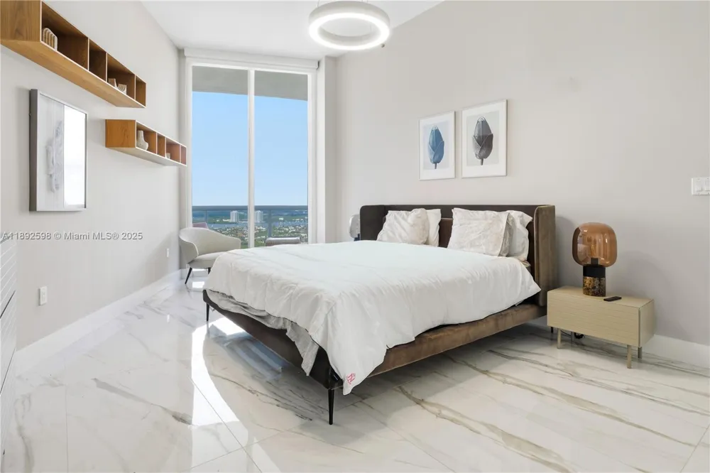 16001 Collins Ave #3705 Sunny Isles Beach, FL 33160