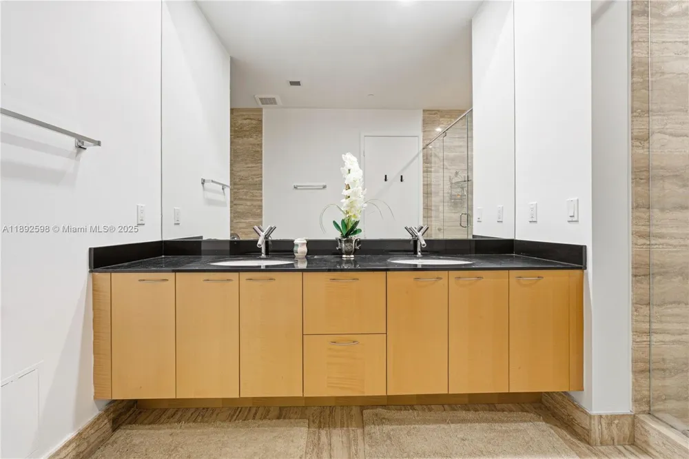 16001 Collins Ave #3705 Sunny Isles Beach, FL 33160