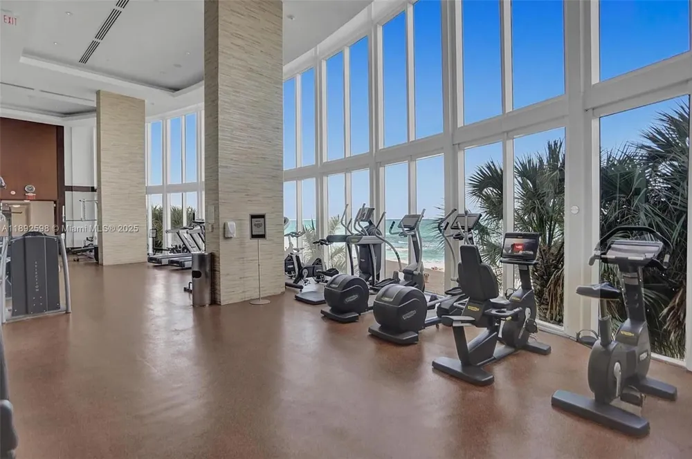 16001 Collins Ave #3705 Sunny Isles Beach, FL 33160