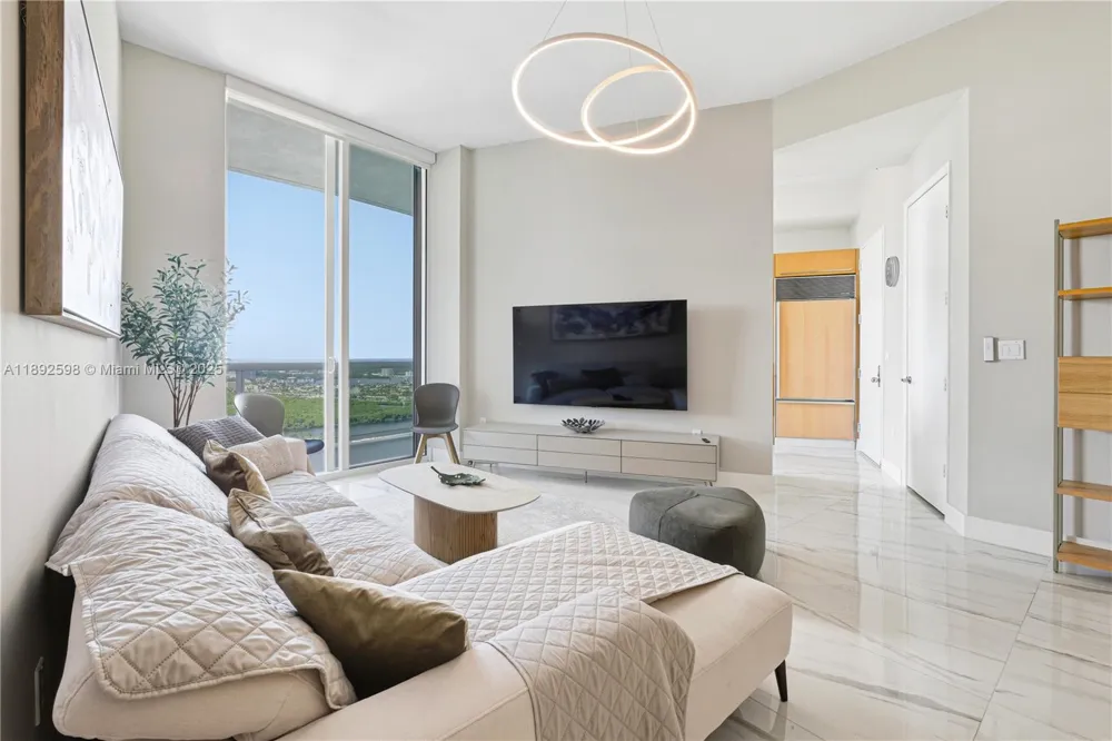 16001 Collins Ave #3705 Sunny Isles Beach, FL 33160