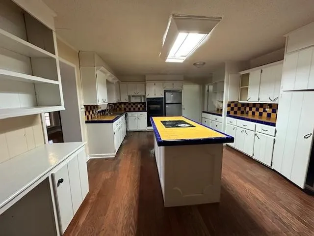 70 RIVERSIDE DR Savannah, TN 38372