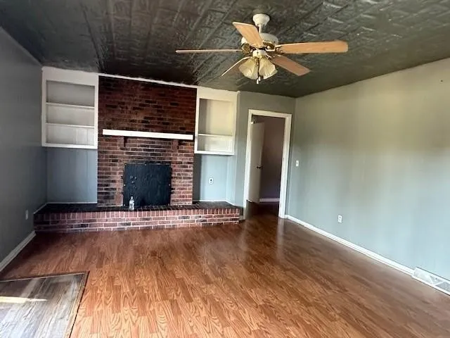 70 RIVERSIDE DR Savannah, TN 38372