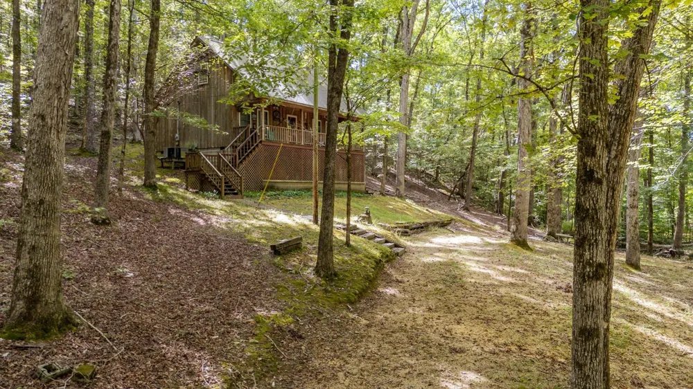 140 HUCKLEBERRY LN Savannah, TN 38372