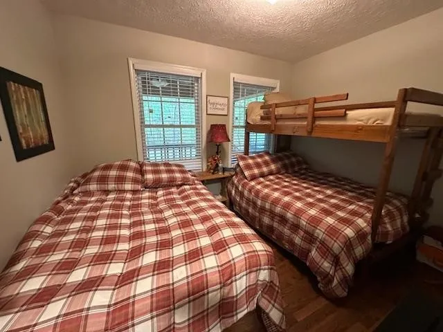 140 HUCKLEBERRY LN Savannah, TN 38372