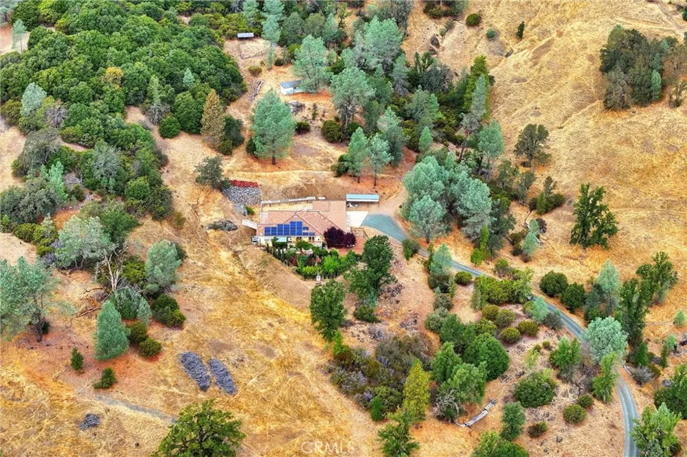6850 High Valley Road Cobb, CA 95426