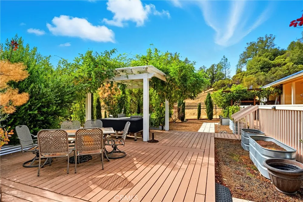 6850 High Valley Road Cobb, CA 95426