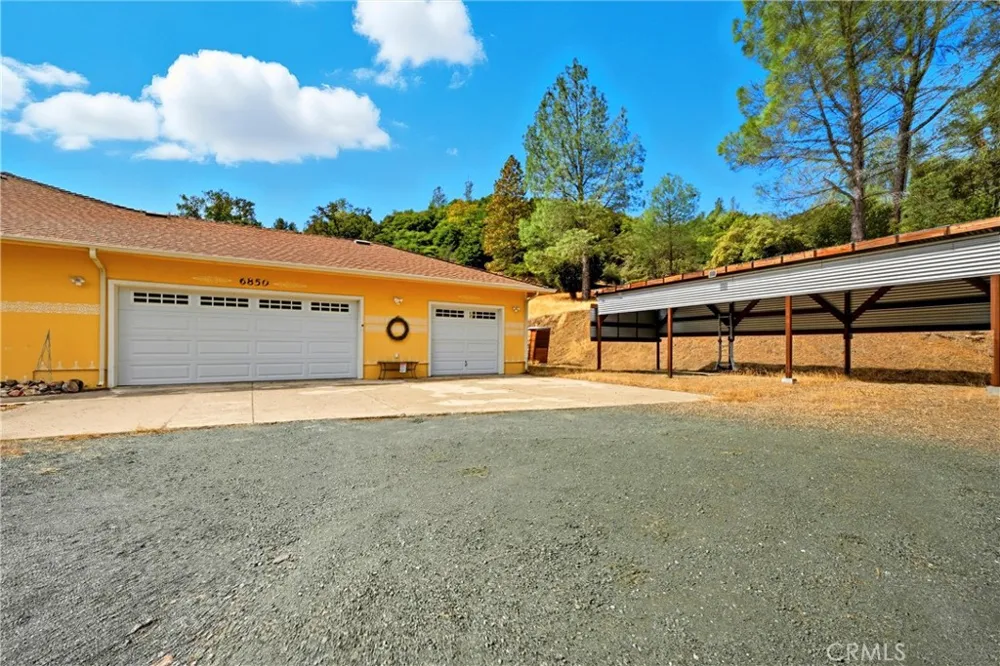 6850 High Valley Road Cobb, CA 95426