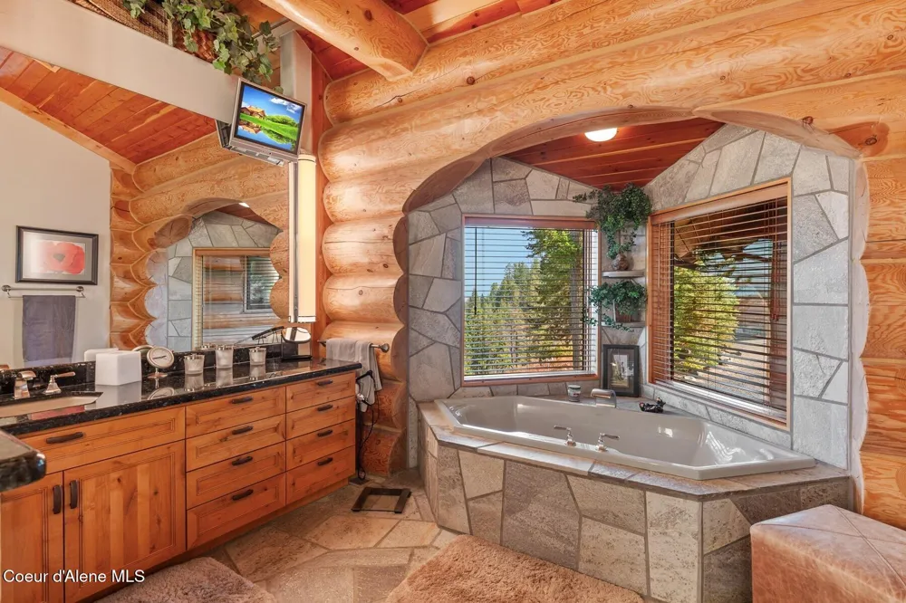19722 S Providence Lane Worley, ID 83876