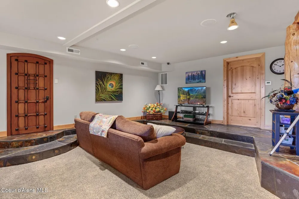 19722 S Providence Lane Worley, ID 83876