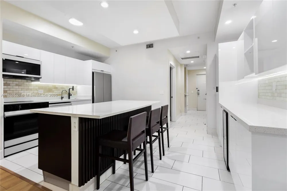 5300 NW 87th Ave #1212 Doral, FL 33178