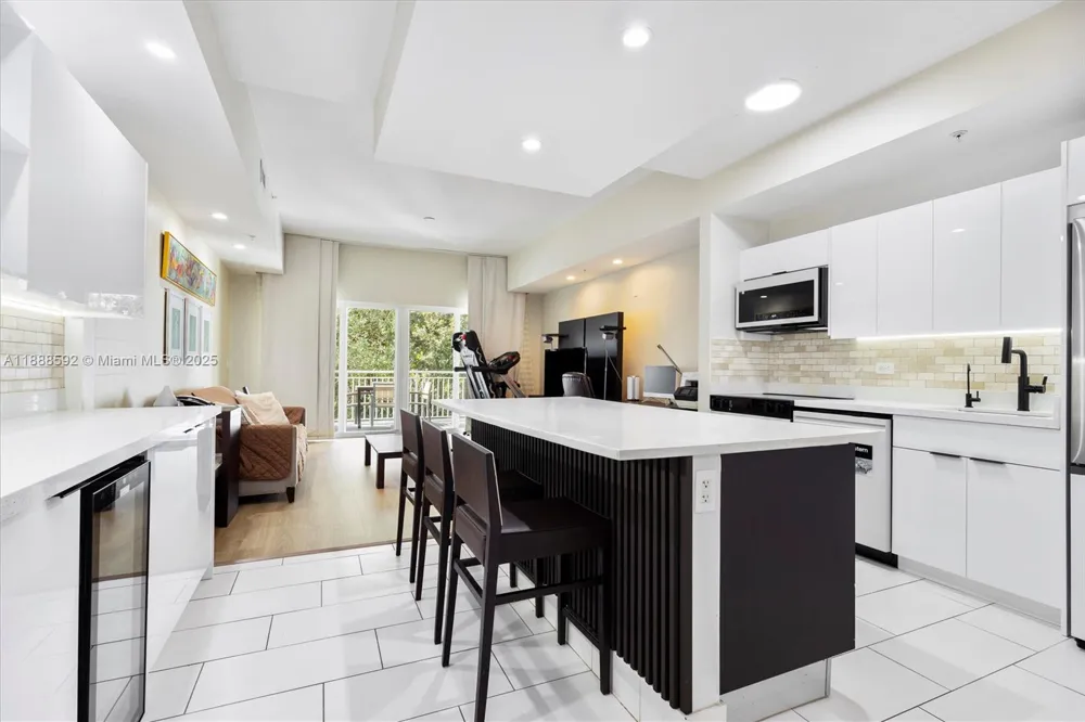 5300 NW 87th Ave #1212 Doral, FL 33178