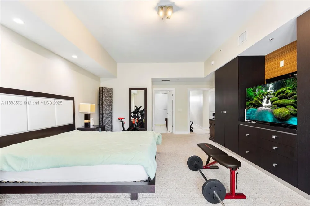 5300 NW 87th Ave #1212 Doral, FL 33178