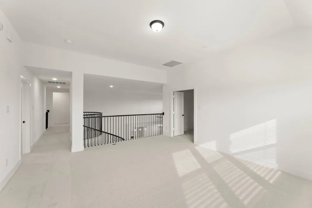 804 S Hidden Lakes Drive DeSoto, TX 75115