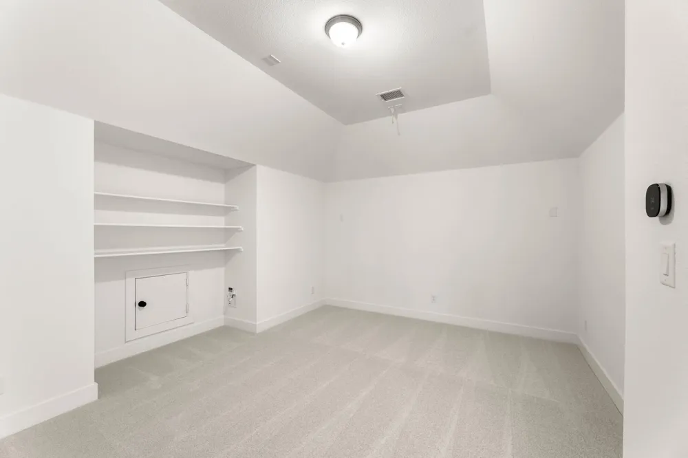 804 S Hidden Lakes Drive DeSoto, TX 75115