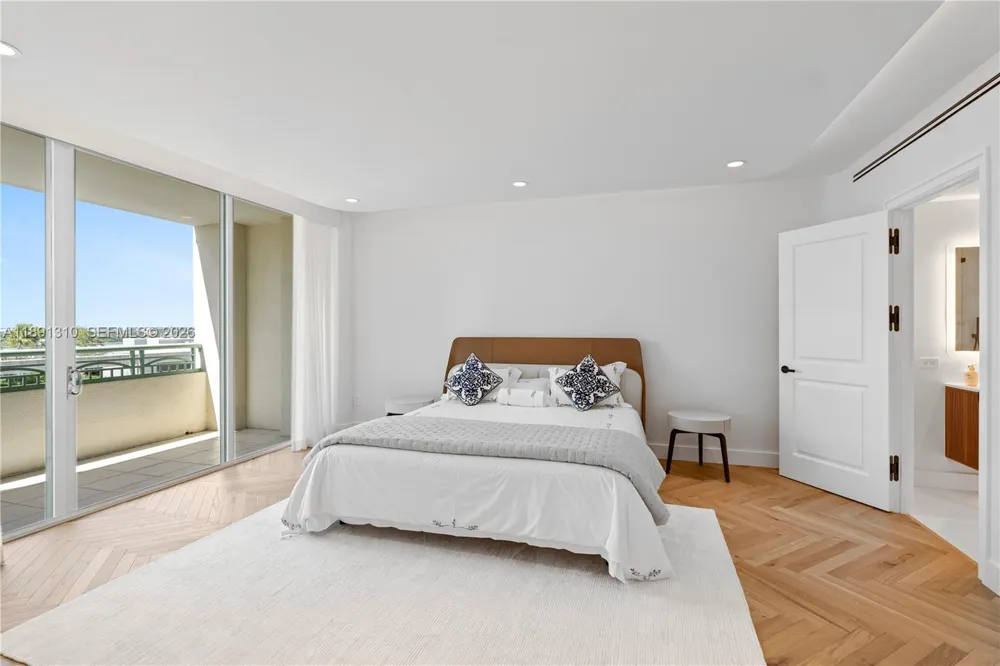 3350 SW 27th Ave #1503 Coconut Grove, FL 33133