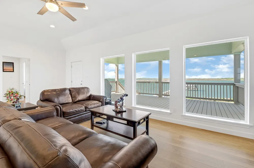 747 Waypoint Drive Palacios, TX 77465