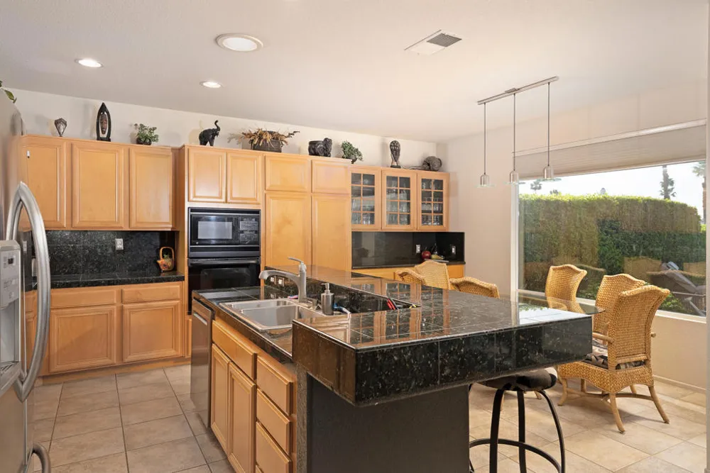 67645 Cielo Court Cathedral City, CA 92234