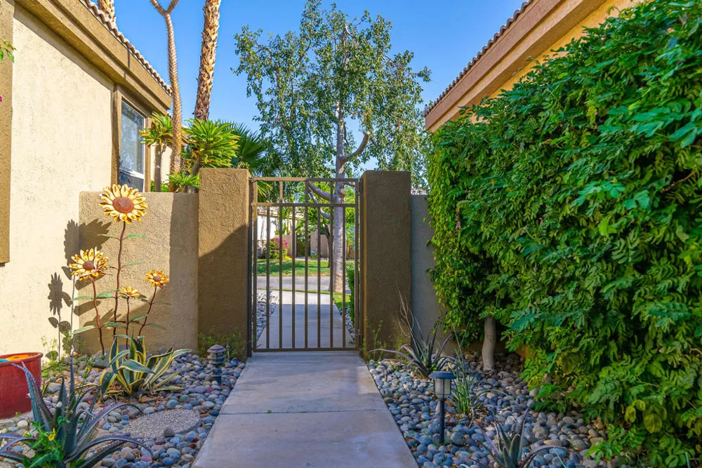 67645 Cielo Court Cathedral City, CA 92234